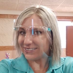 10 Face Sheilds for 68$